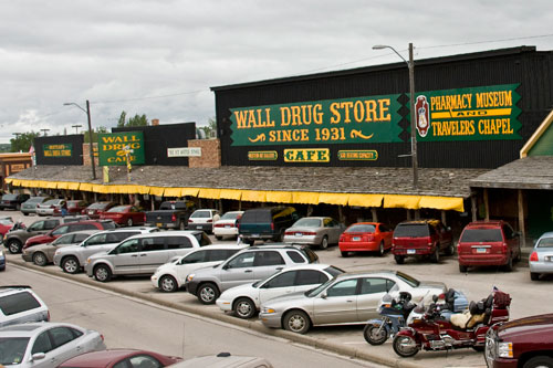 wall-drug-storefront-2008