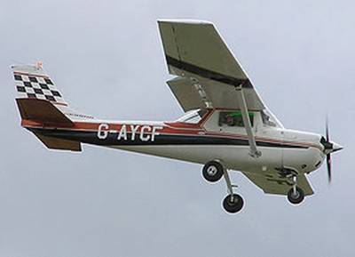 300px-Cessna_fa150k_g-aycf_arp