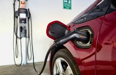 Biden plan seeks to jumpstart rollout of electric vehicle charging stations